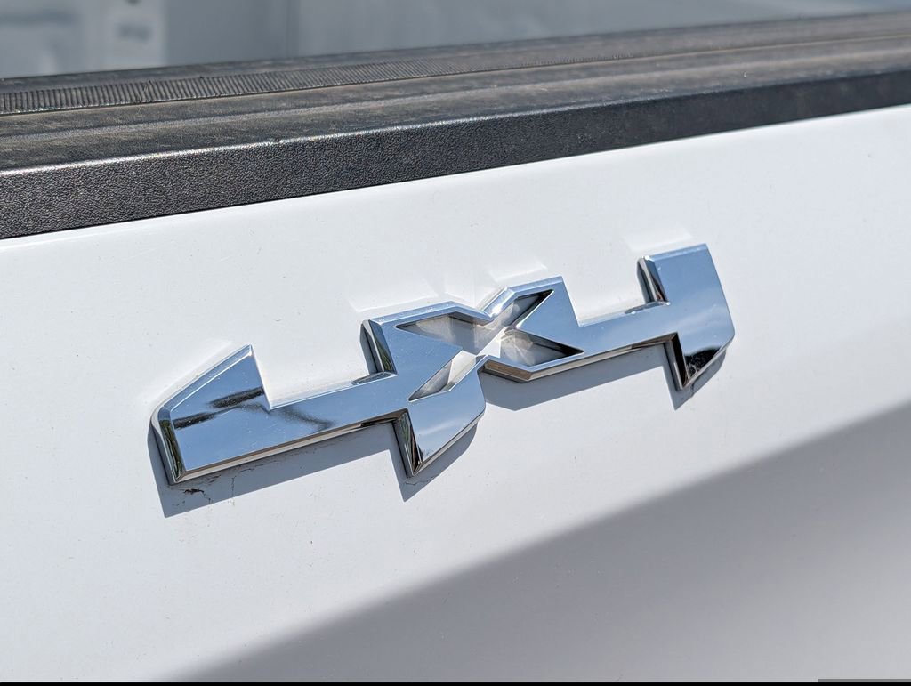 Used 2024 GMC Sierra 1500 SLT AWD/4WD image 13