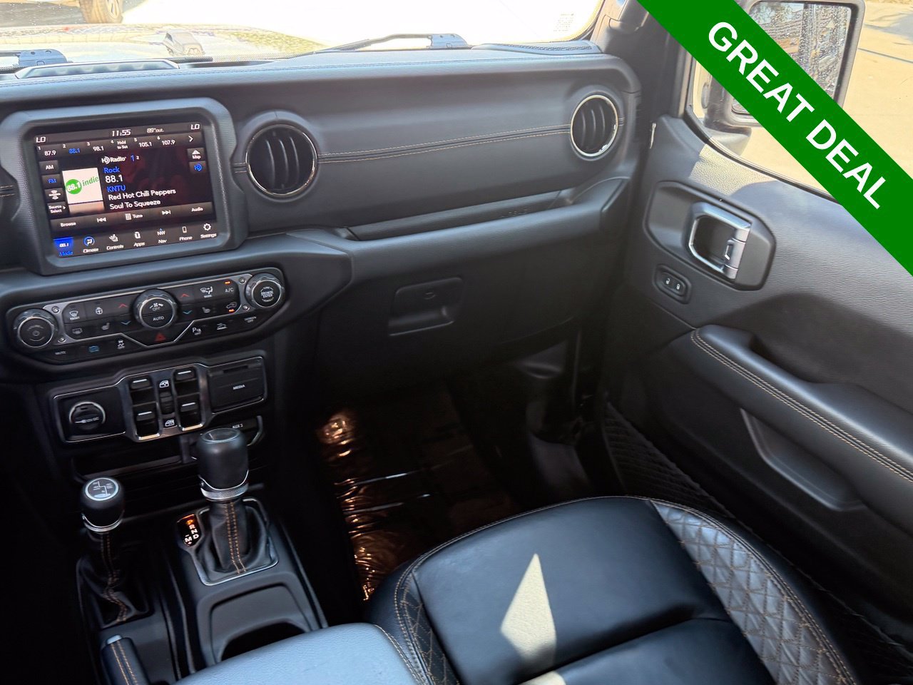 Used 2023 Jeep Wrangler Unlimited Sahara AWD/4WD image 14