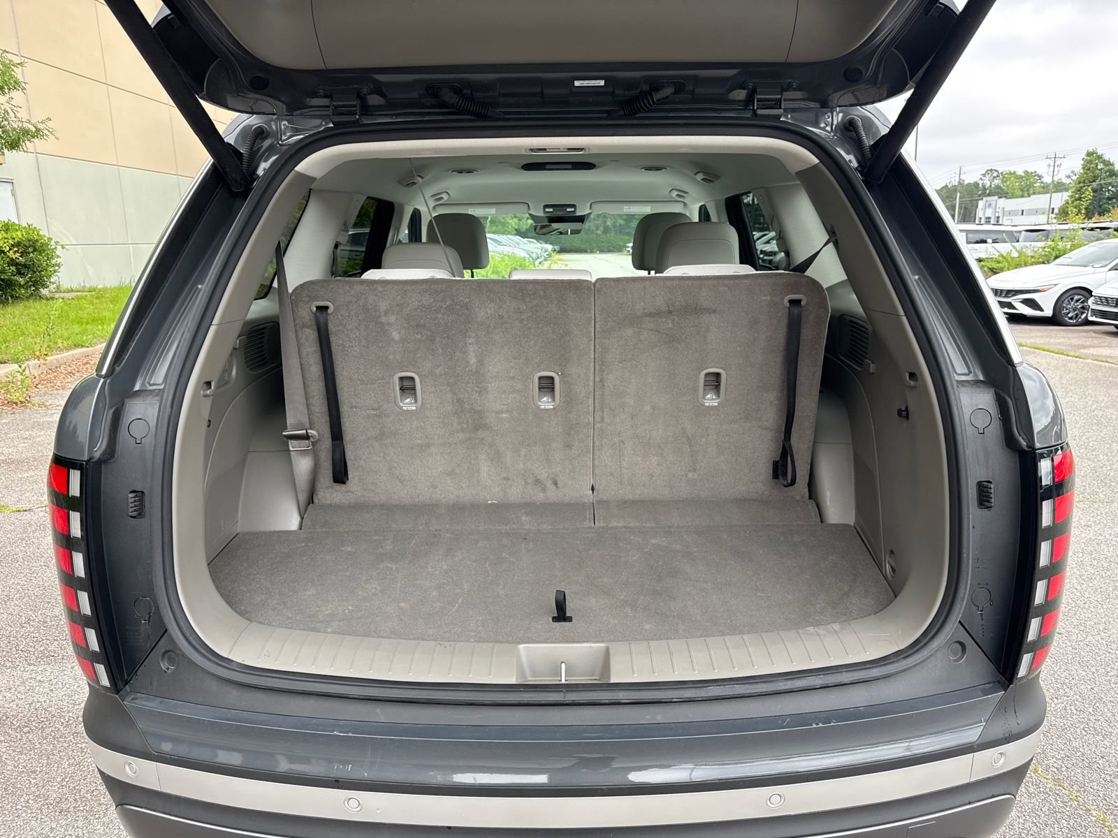 Used 2026 Hyundai Palisade SEL FWD image 18