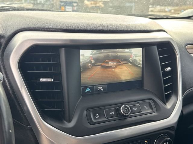 Used 2018 GMC Acadia SLE image 18