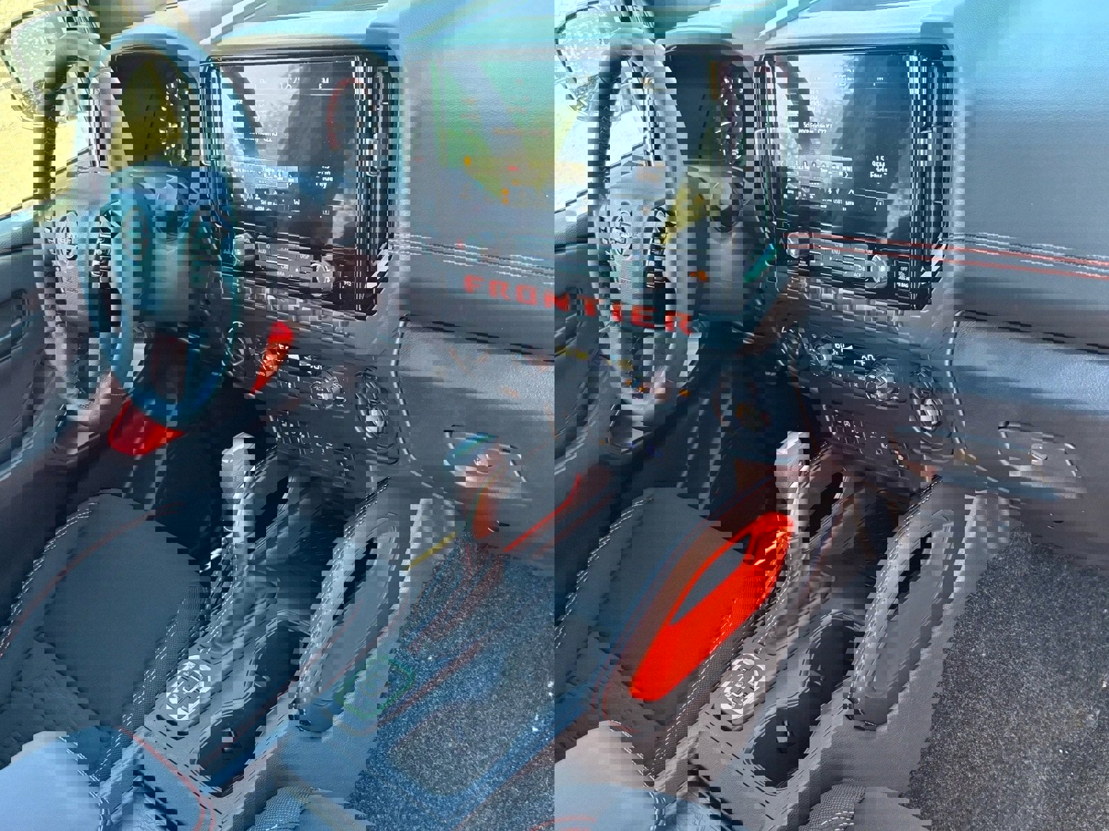 New 2026 Nissan Frontier PRO-4X w/ Tow Package image 11