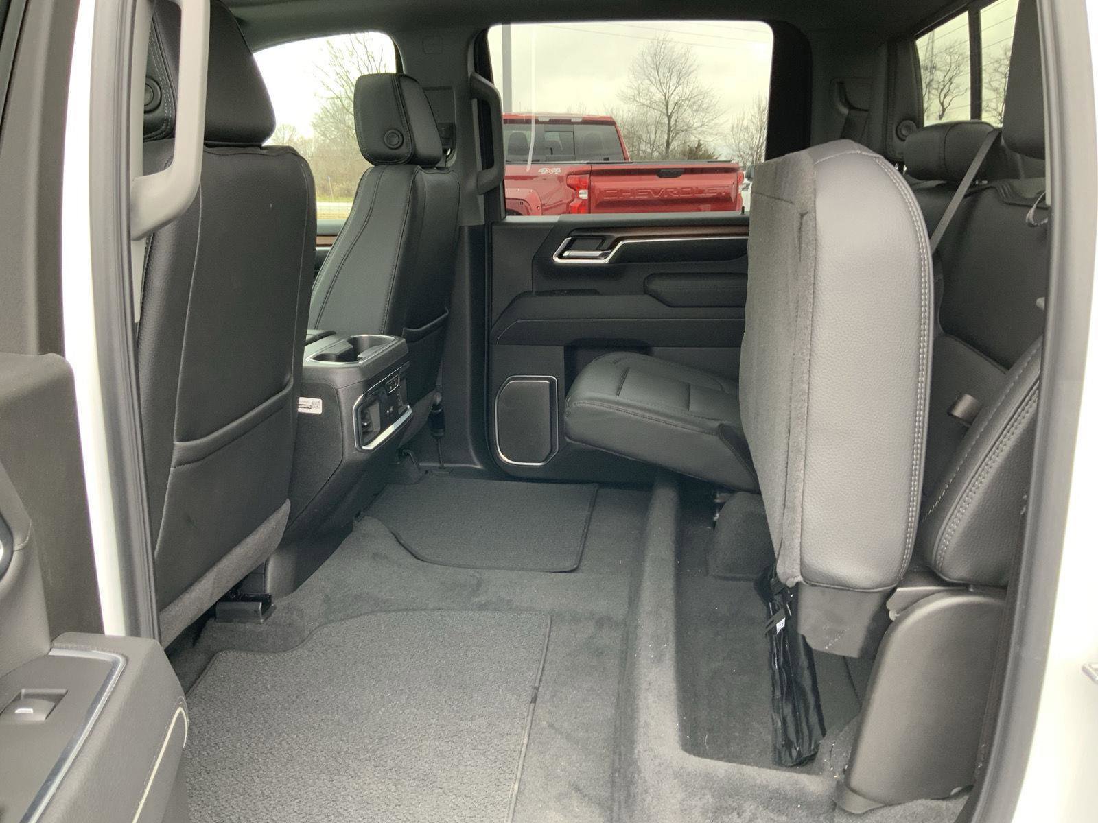 Used 2025 GMC Sierra 2500 Denali image 65