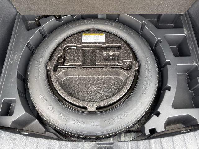 Used 2025 Toyota Corolla Cross LE AWD/4WD image 37