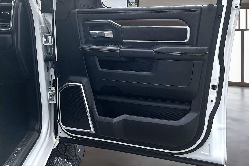 Used 2022 RAM 2500 Laramie AWD/4WD image 27