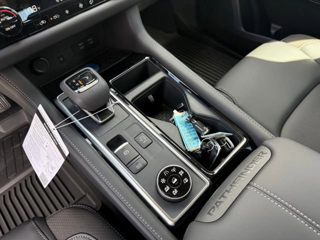 New 2026 Nissan Pathfinder SL image 22