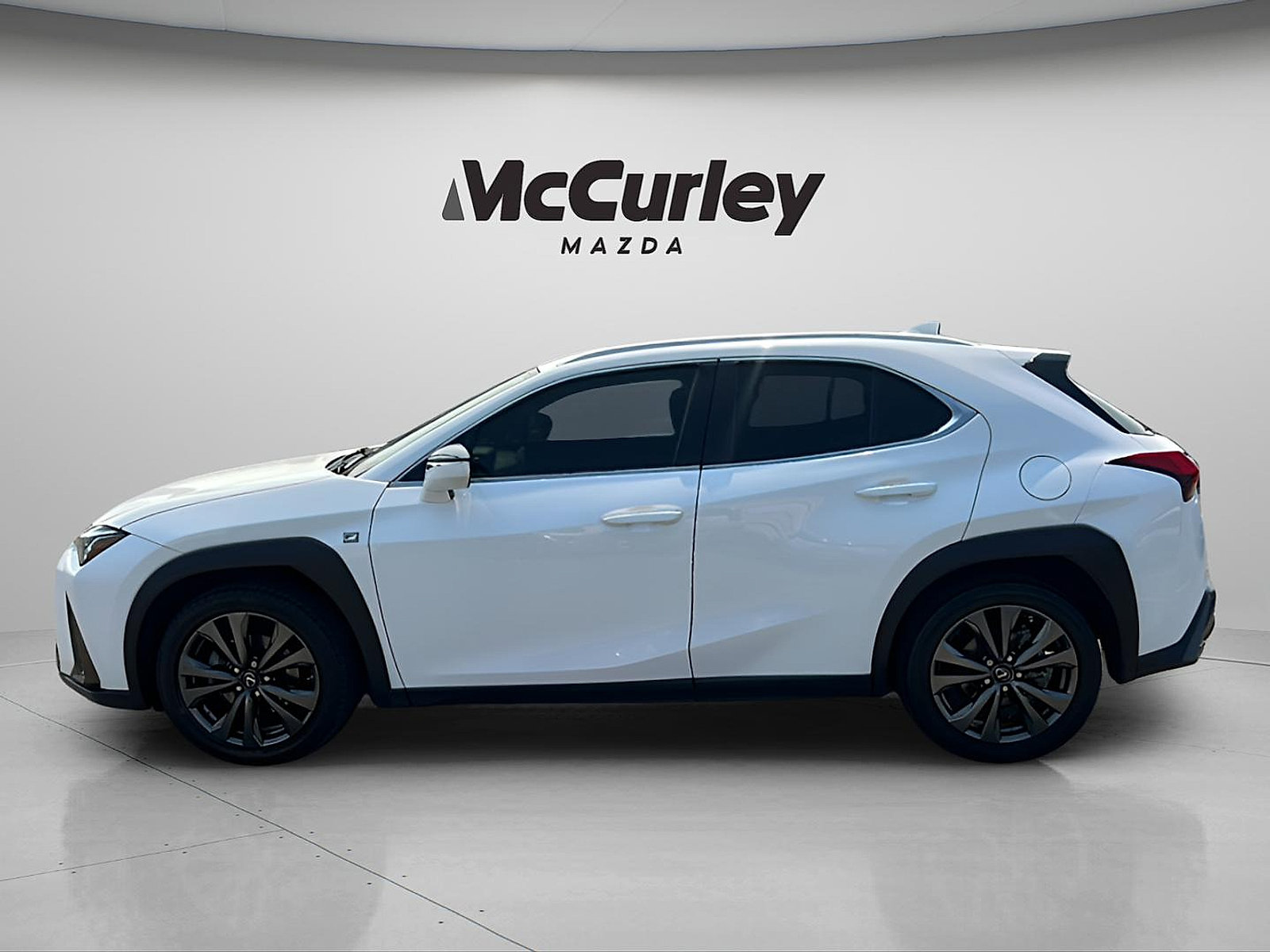 Used 2019 Lexus UX 200 F Sport w/ F Sport Premium Package FWD image 4