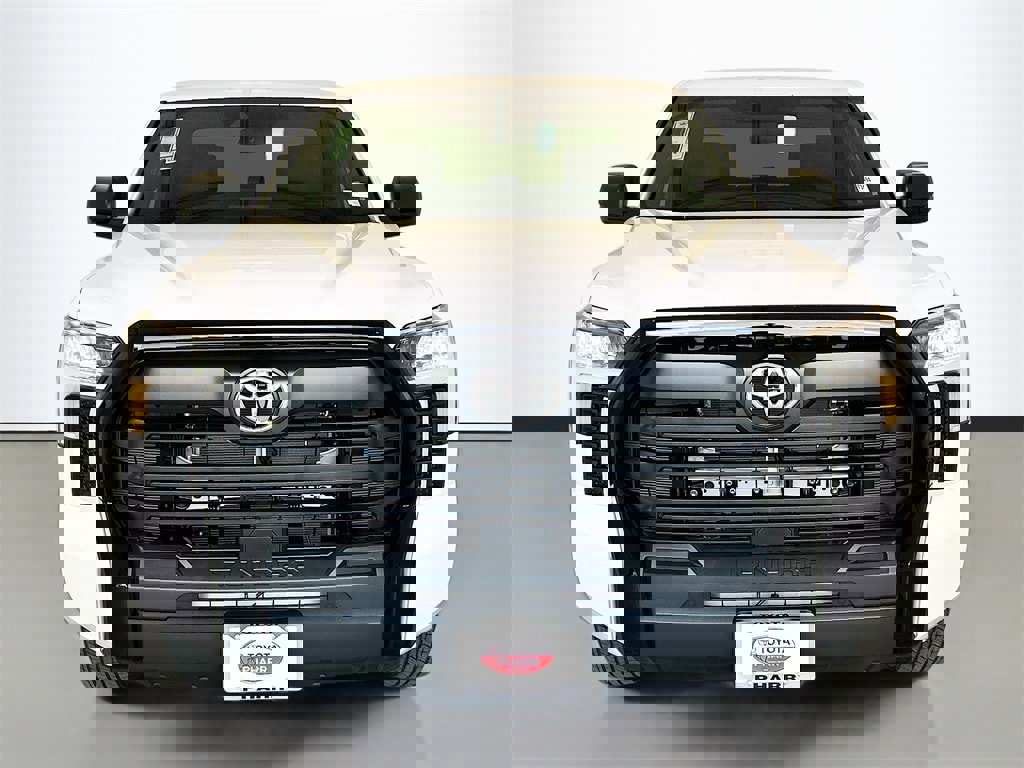 New 2026 Toyota Tundra SR image 2