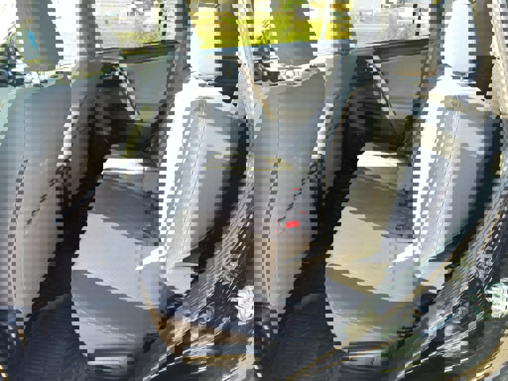 Used 2015 Toyota RAV4 XLE image 12