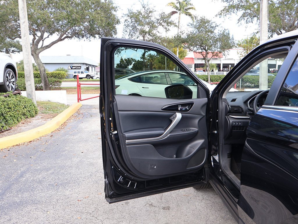 Used 2023 Mitsubishi Eclipse Cross SE image 20