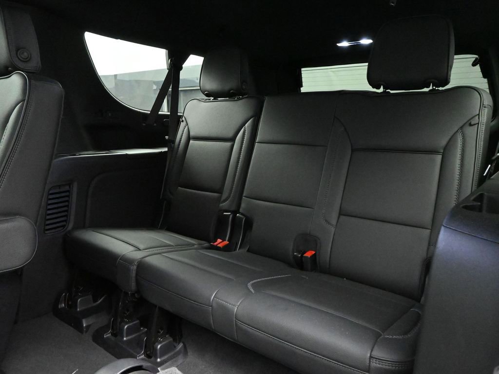 Used 2025 GMC Yukon XL Denali image 23