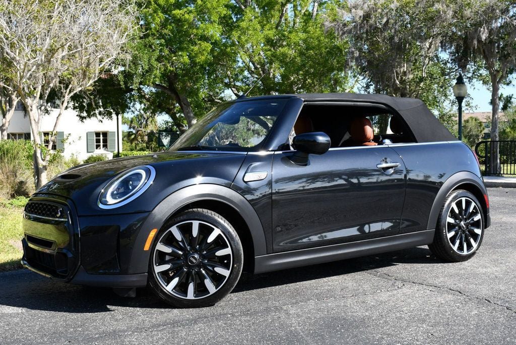 Used 2024 MINI Cooper S w/ Signature Upholstery Package FWD image 26