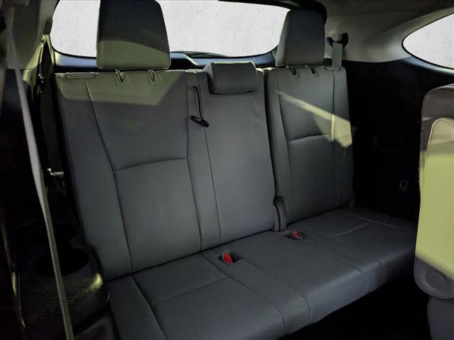 Used 2023 Toyota Highlander Platinum image 19