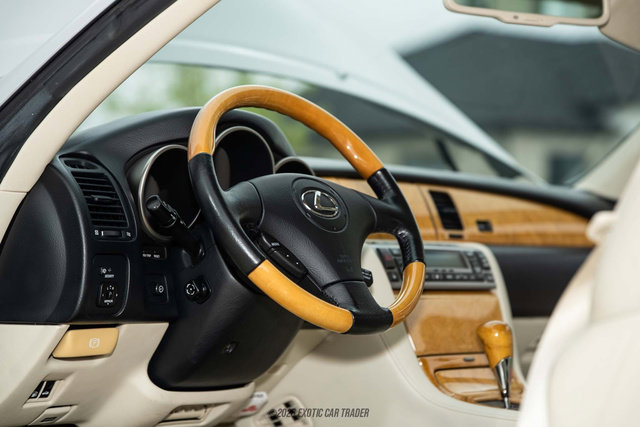 Used 2003 Lexus SC 430 Convertible RWD image 34
