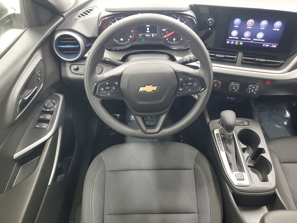 Used 2025 Chevrolet Trax LS w/ Driver Confidence Package image 15