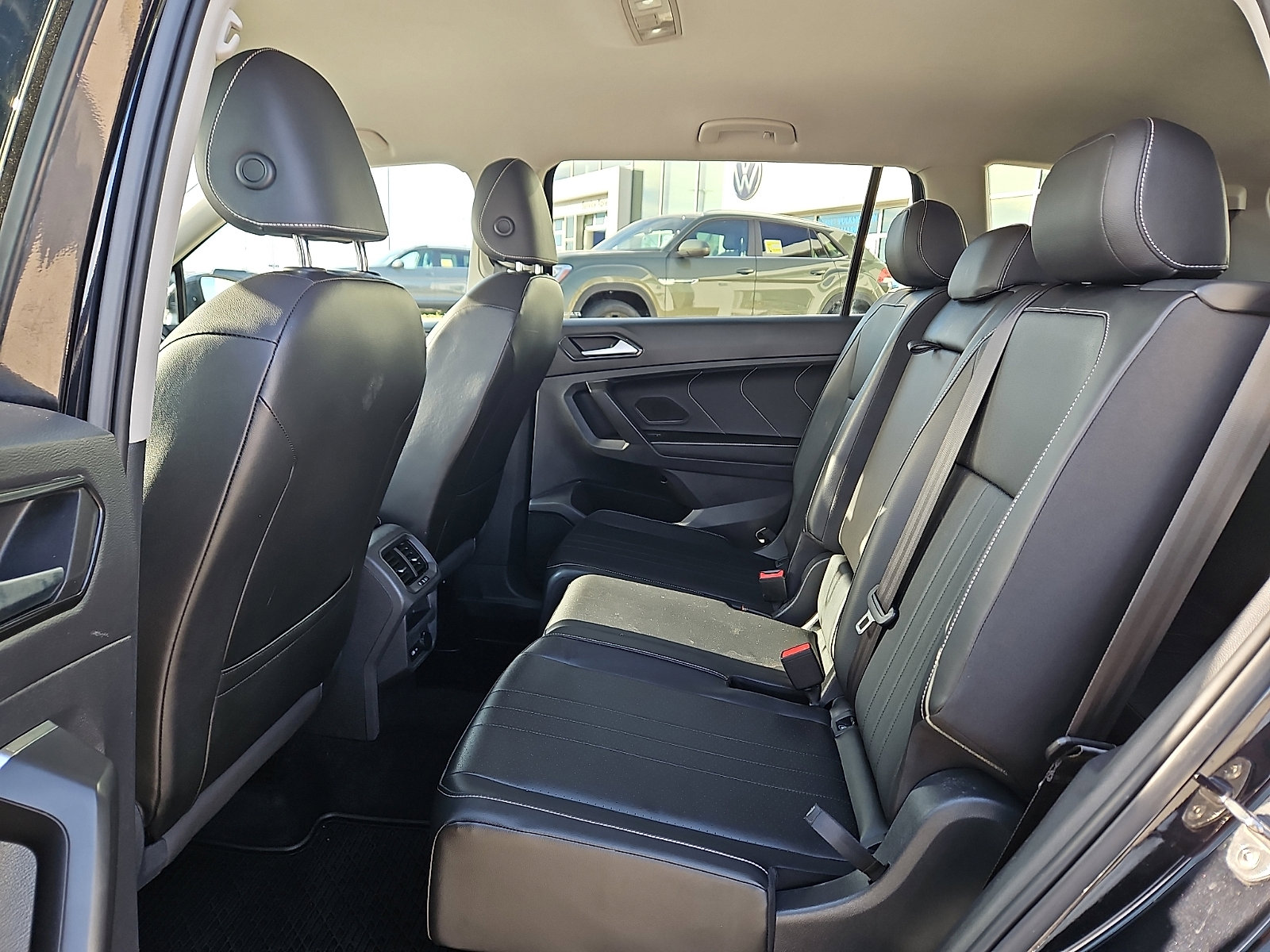 Certified 2022 Volkswagen Tiguan SE image 11