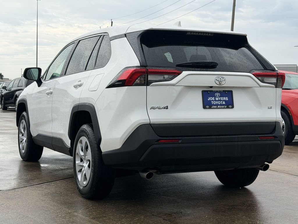 Used 2025 Toyota RAV4 LE FWD image 7