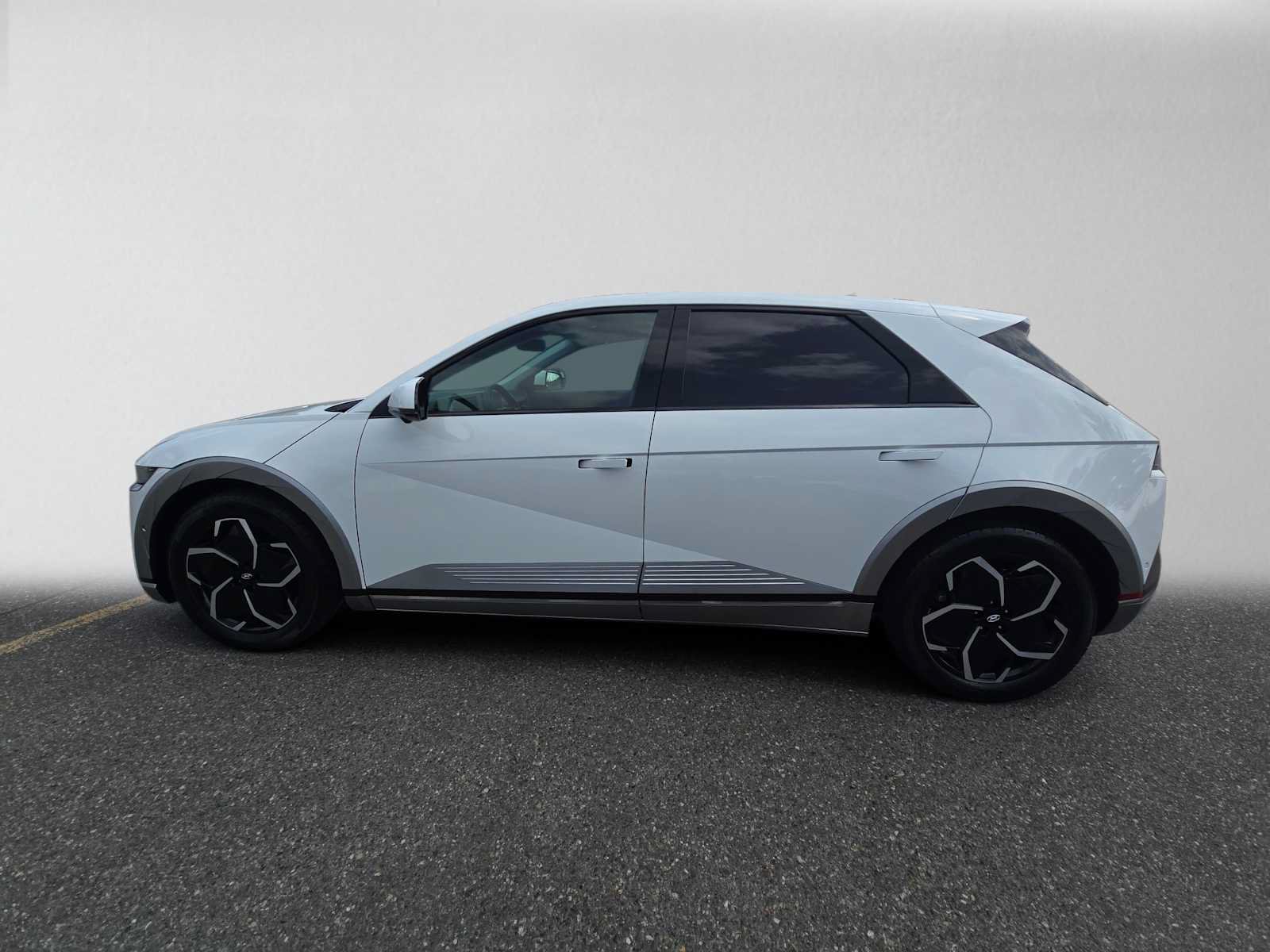 Used 2024 Hyundai Ioniq 5 Limited RWD image 6