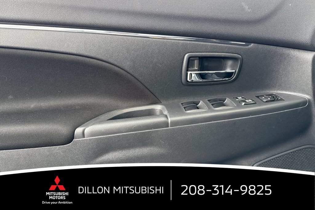 Used 2025 Mitsubishi Outlander Sport ES AWD/4WD image 11