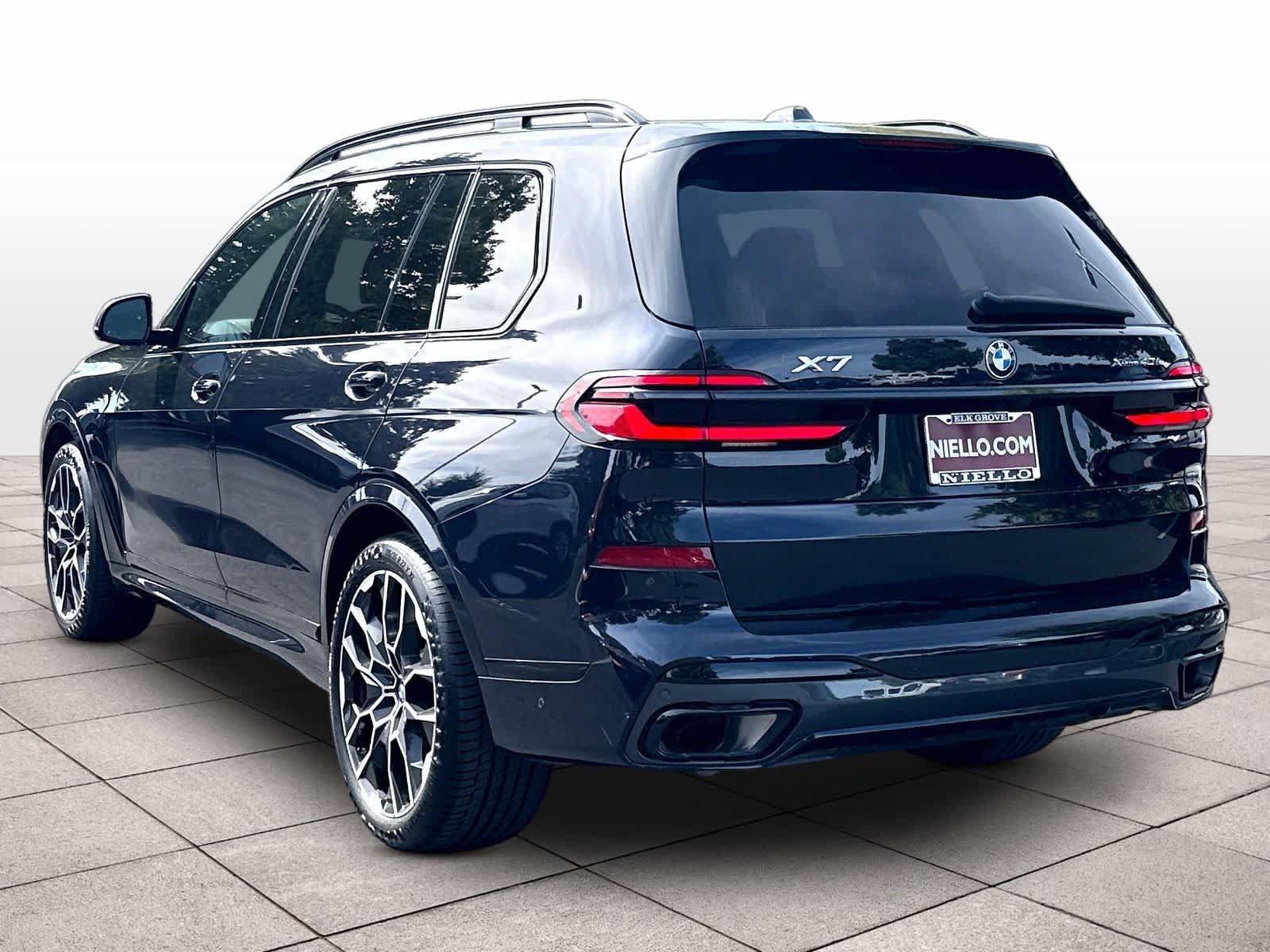 Used 2026 BMW X7 xDrive40i w/ M Sport Package AWD/4WD image 7