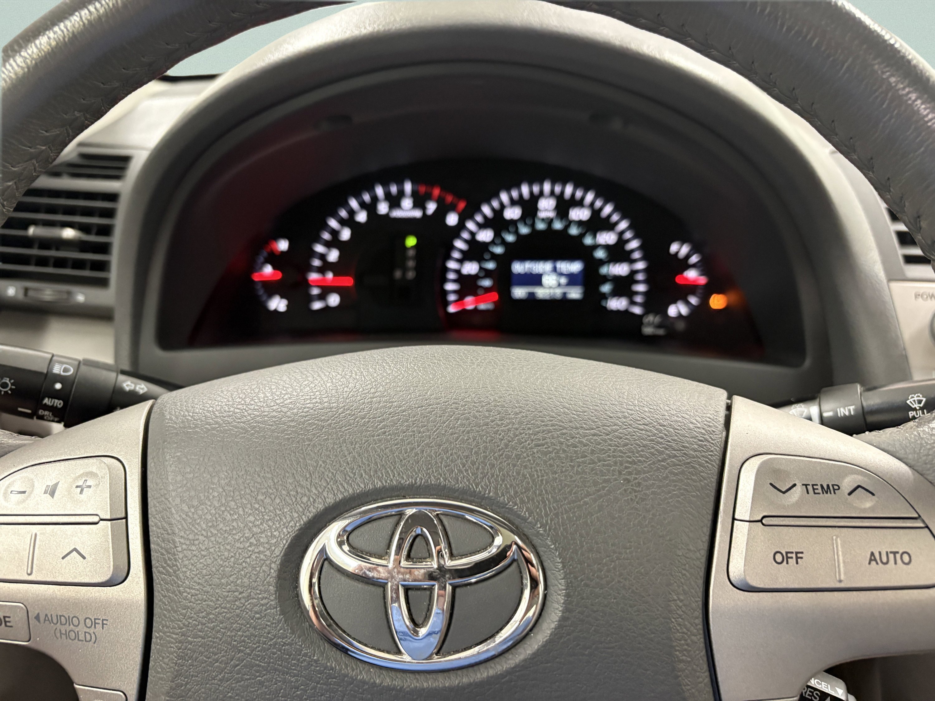 Used 2007 Toyota Camry XLE FWD image 26
