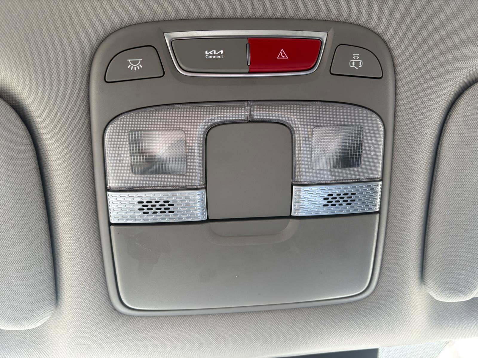 Used 2024 Kia Telluride LX image 31