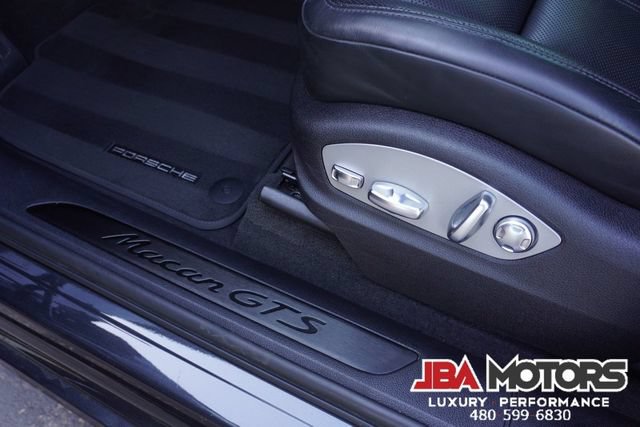 Used 2022 Porsche Macan GTS AWD/4WD image 20