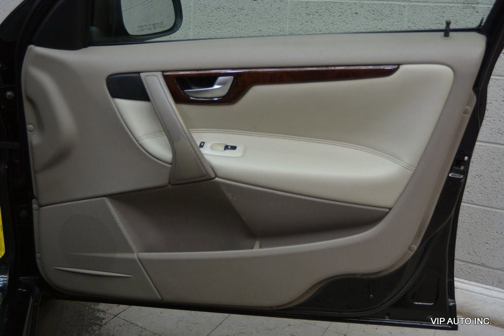 Used 2007 Volvo V70 2.4 FWD image 9