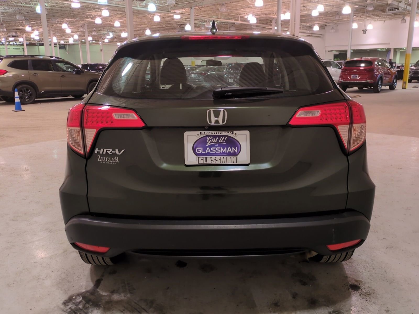 Used 2017 Honda HR-V LX image 4