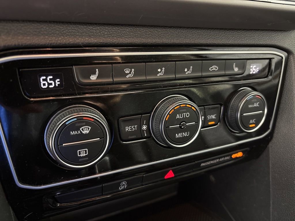 Used 2018 Volkswagen Atlas SEL AWD/4WD image 38