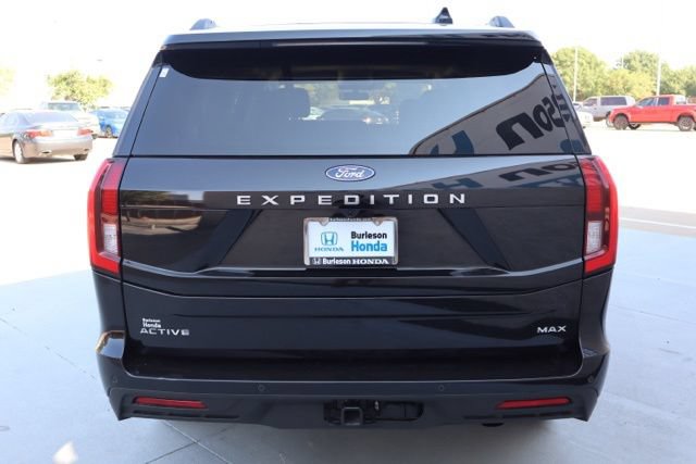 Used 2025 Ford Expedition Max Active AWD/4WD image 7