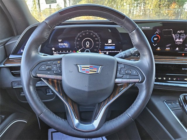 Used 2023 Cadillac Escalade ESV Premium Luxury image 25