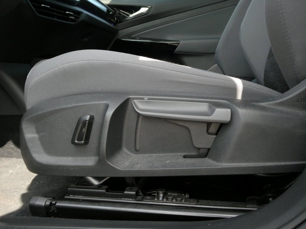 Used 2022 Volkswagen ID.4 Pro image 9