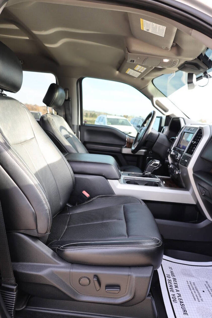 Used 2019 Ford F150 Lariat w/ Trailer Tow Package AWD/4WD image 15