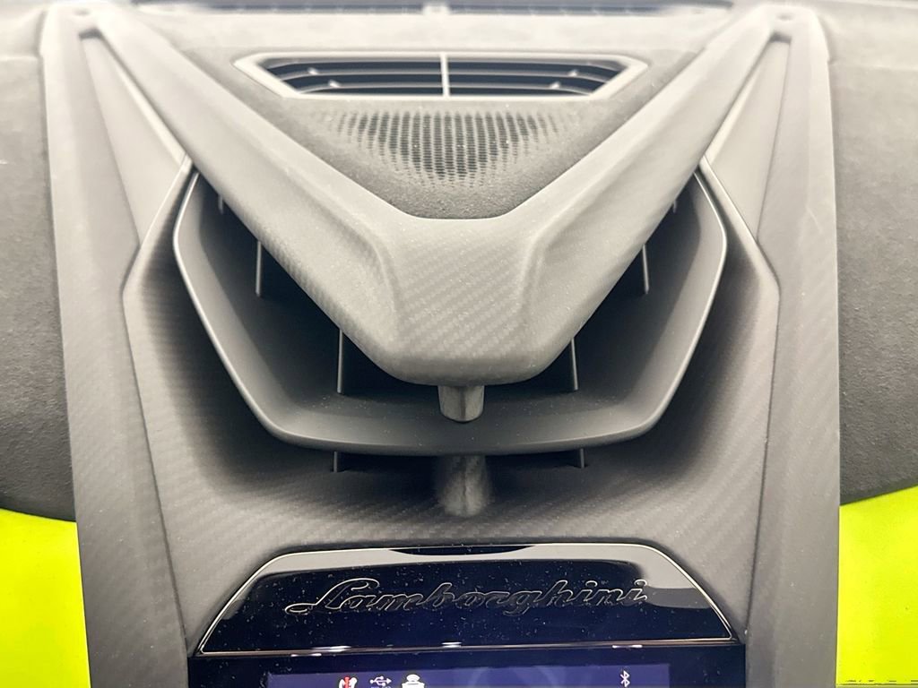 Used 2026 Lamborghini Revuelto AWD/4WD image 27