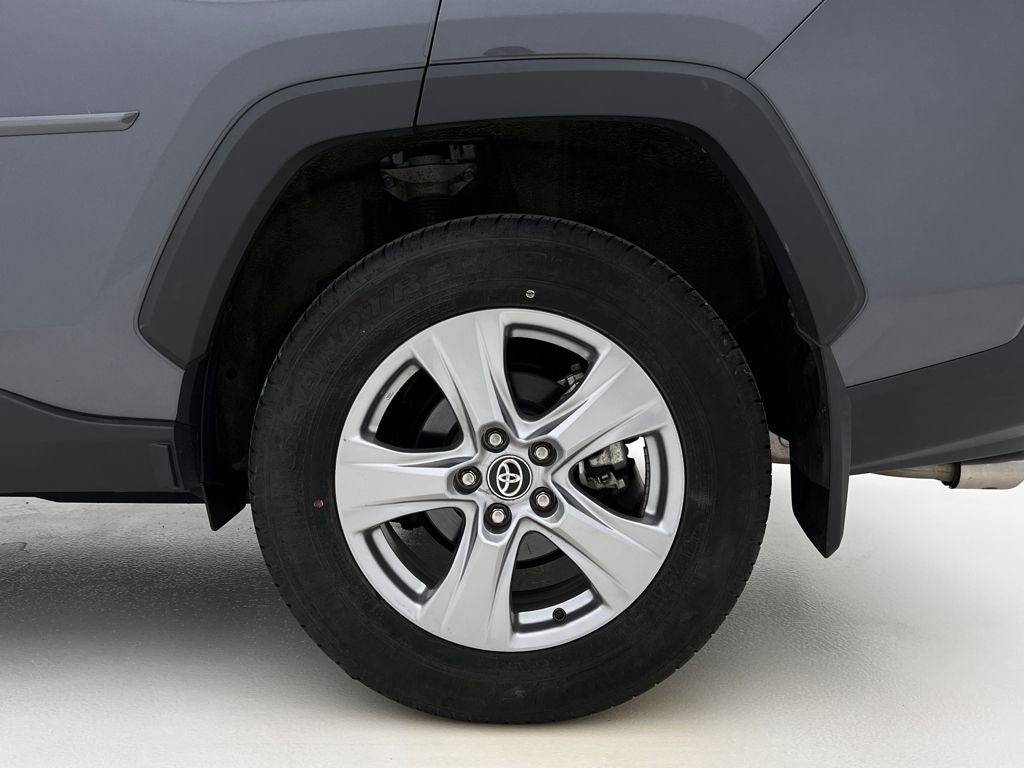 Used 2025 Toyota RAV4 XLE w/ Convenience Package image 20