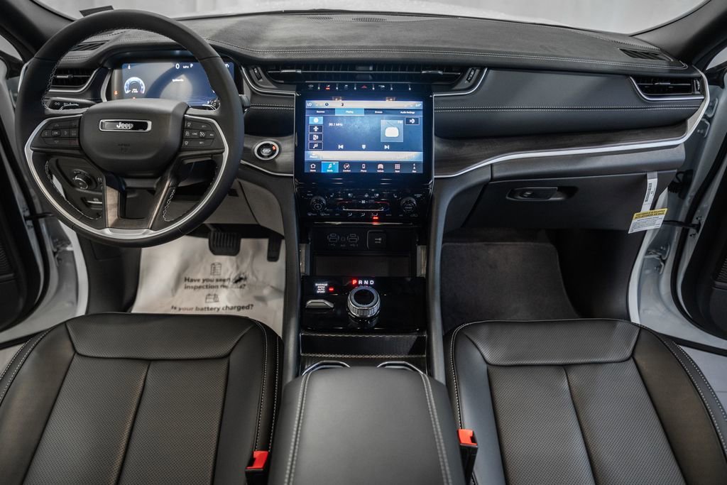 New 2025 Jeep Grand Cherokee L Limited w/ Luxury Tech Group II image 20