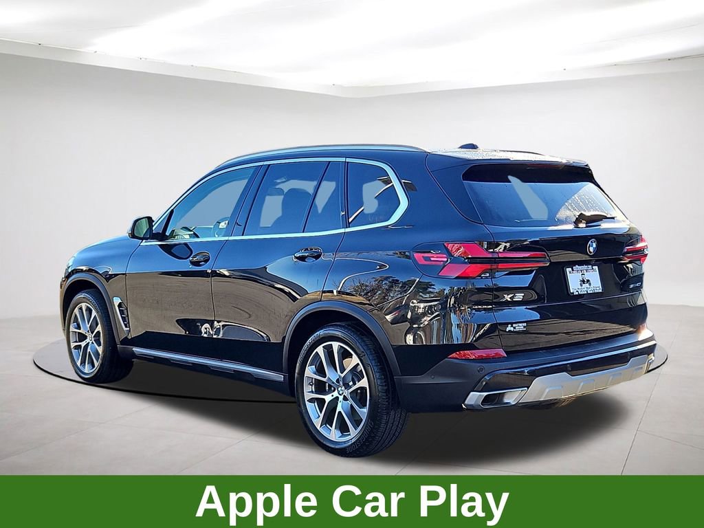 Used 2024 BMW X5 sDrive40i w/ Parking Assistance Package image 5