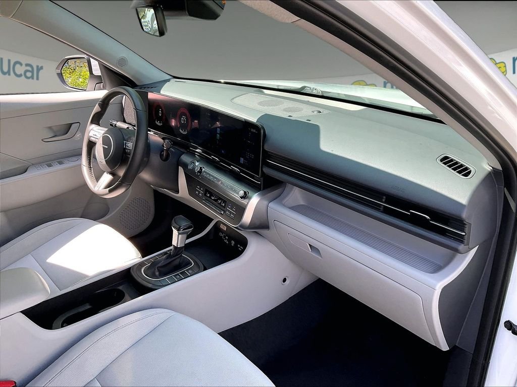 Used 2025 Hyundai Kona SEL AWD/4WD image 14