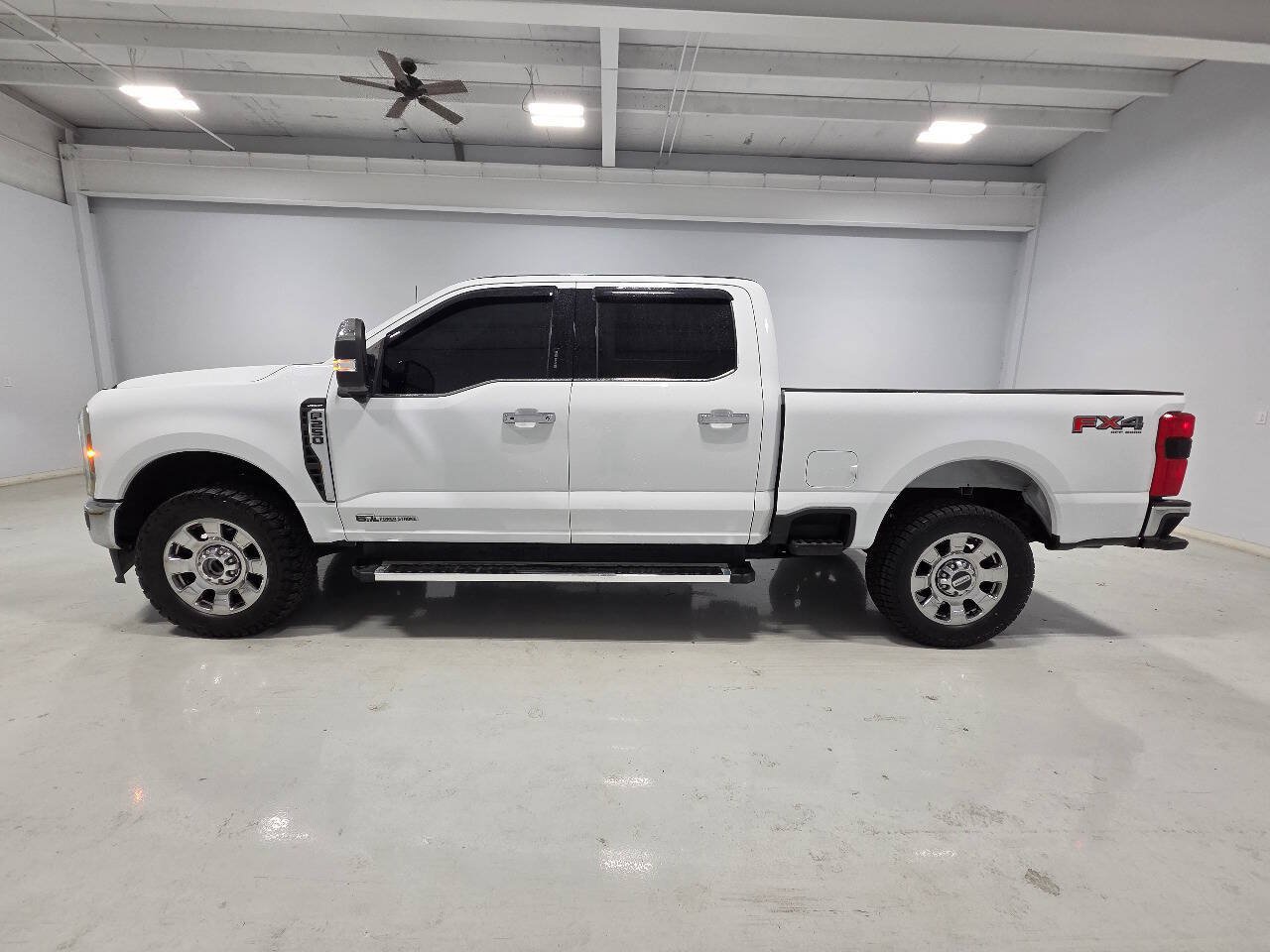 Used 2023 Ford F250 Lariat w/ Chrome Package AWD/4WD image 6