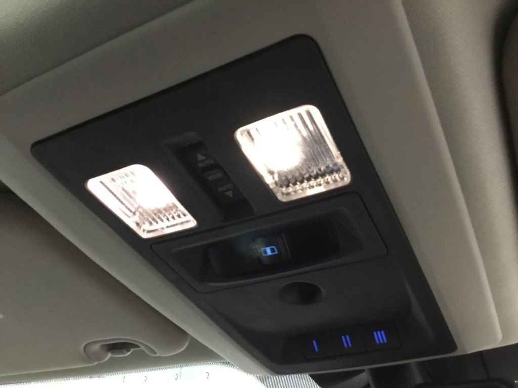 Used 2016 RAM 1500 Laramie Longhorn w/ Convenience Group image 32