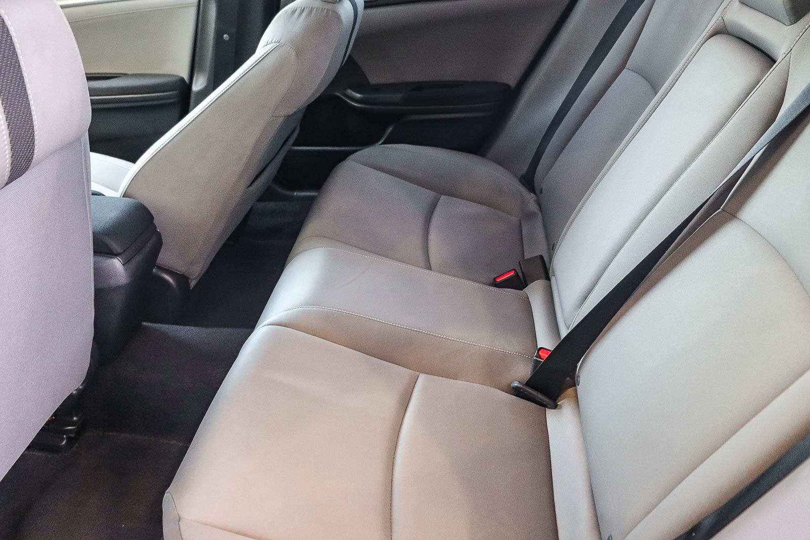Certified 2018 Honda Civic EX image 21
