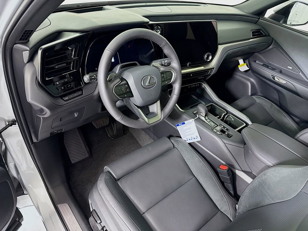 New 2026 Lexus TX 550h AWD Plug-In Hybrid image 10