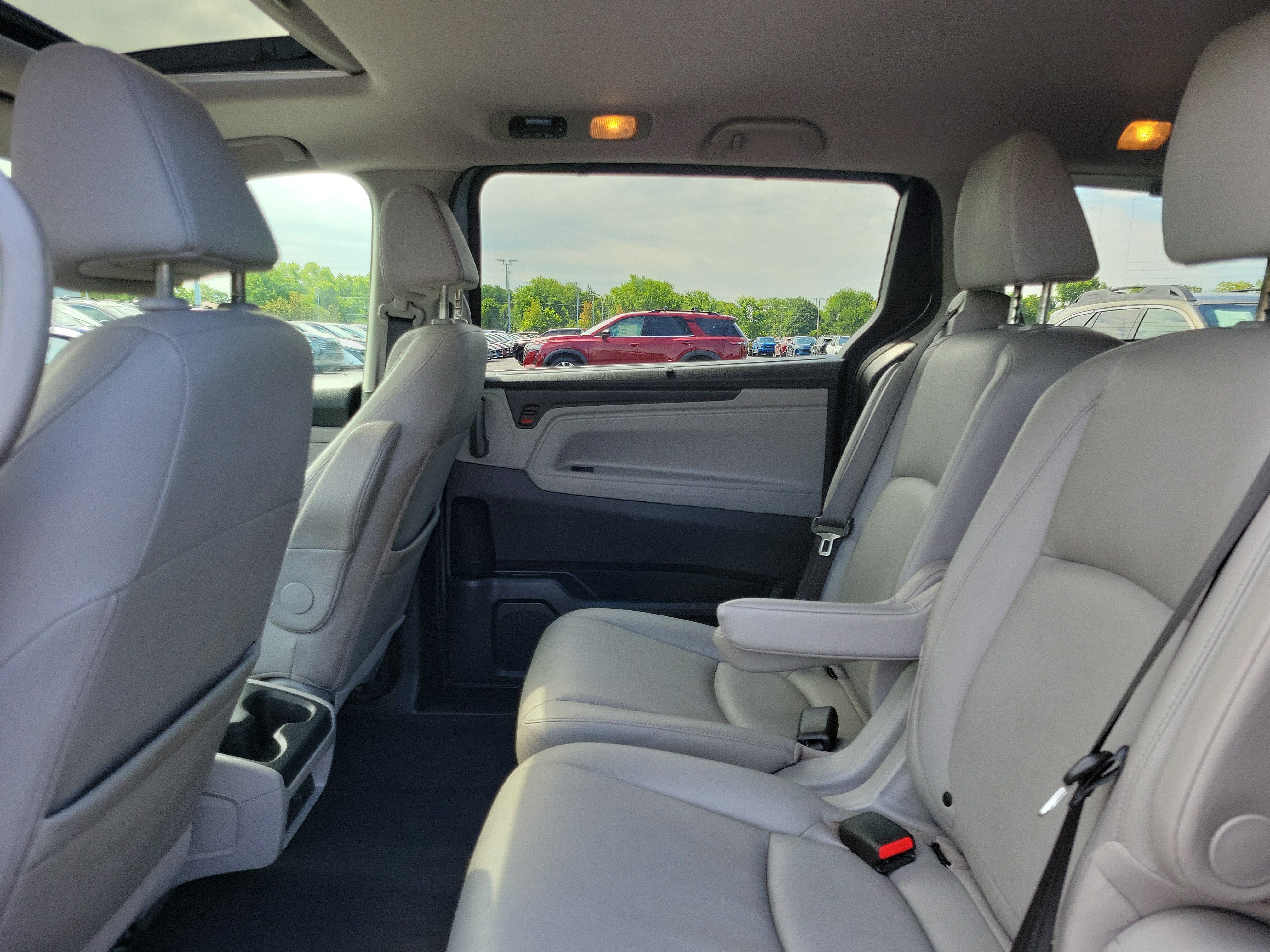 Used 2018 Honda Odyssey EX-L image 11