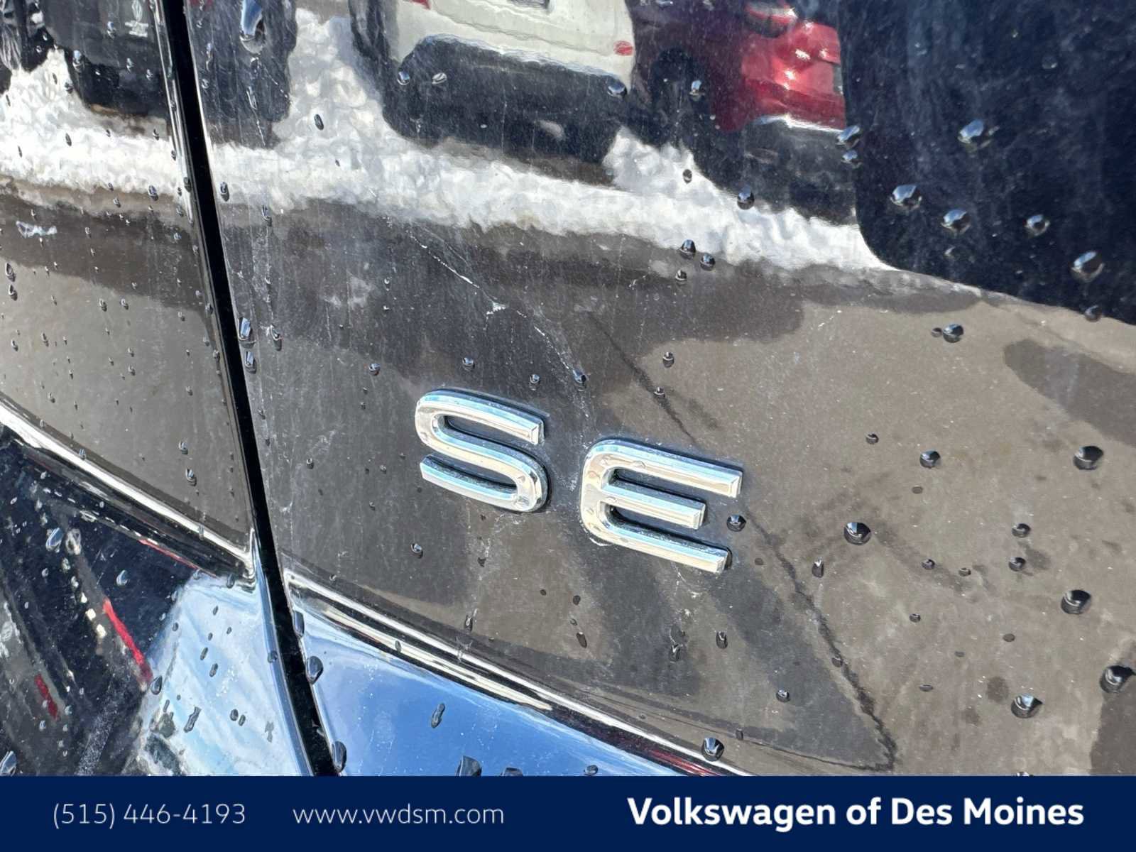 Used 2025 Volkswagen Atlas Cross Sport SE image 6