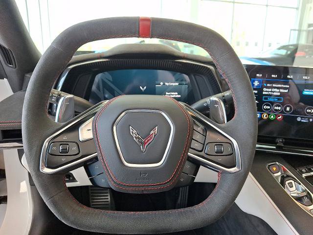 Used 2023 Chevrolet Corvette Stingray Premium Conv w/ Z51 Performance Package image 16