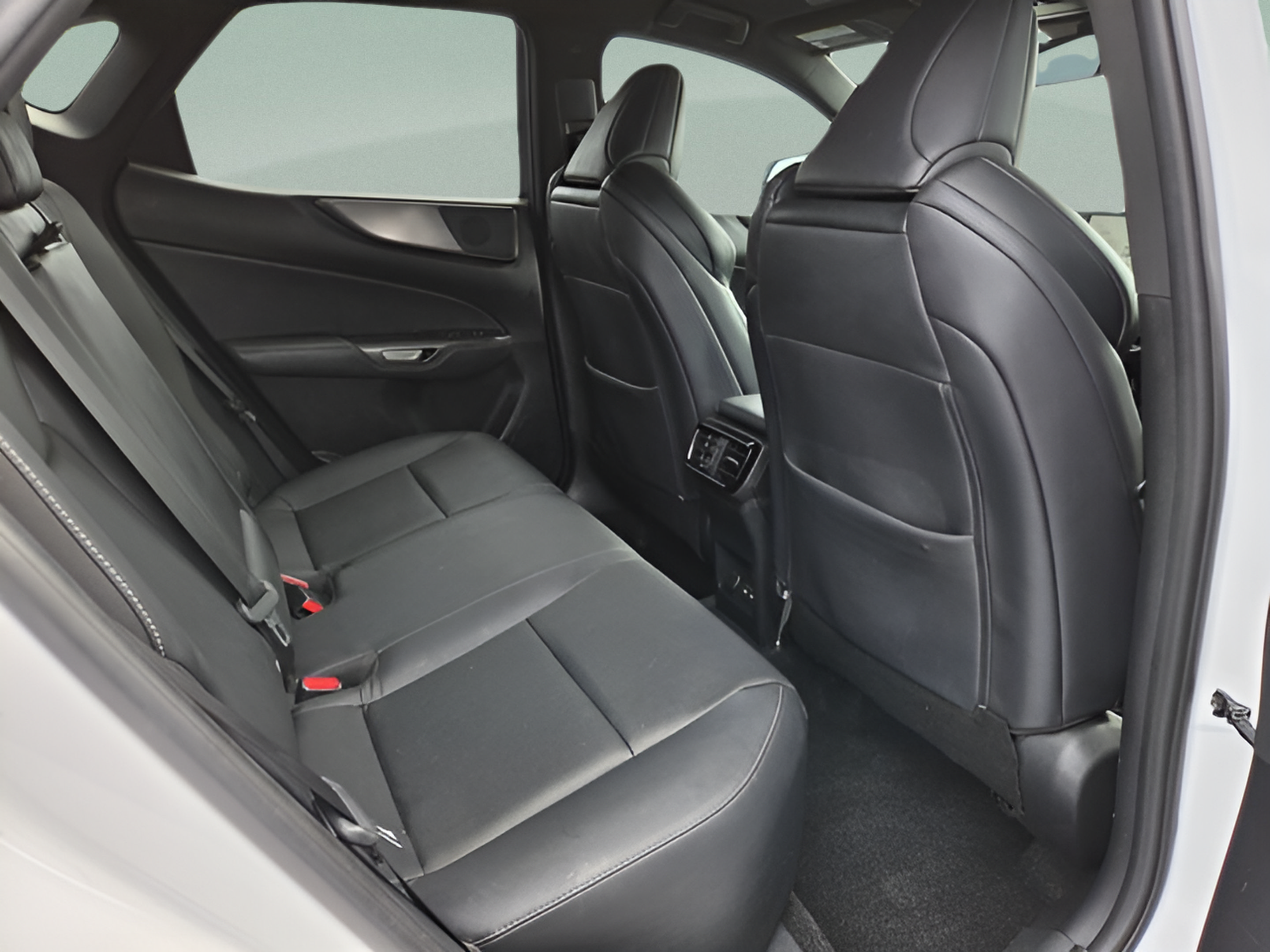 Certified 2022 Lexus NX 350 F Sport w/ Towing Package (2000 Lbs) AWD/4WD image 15