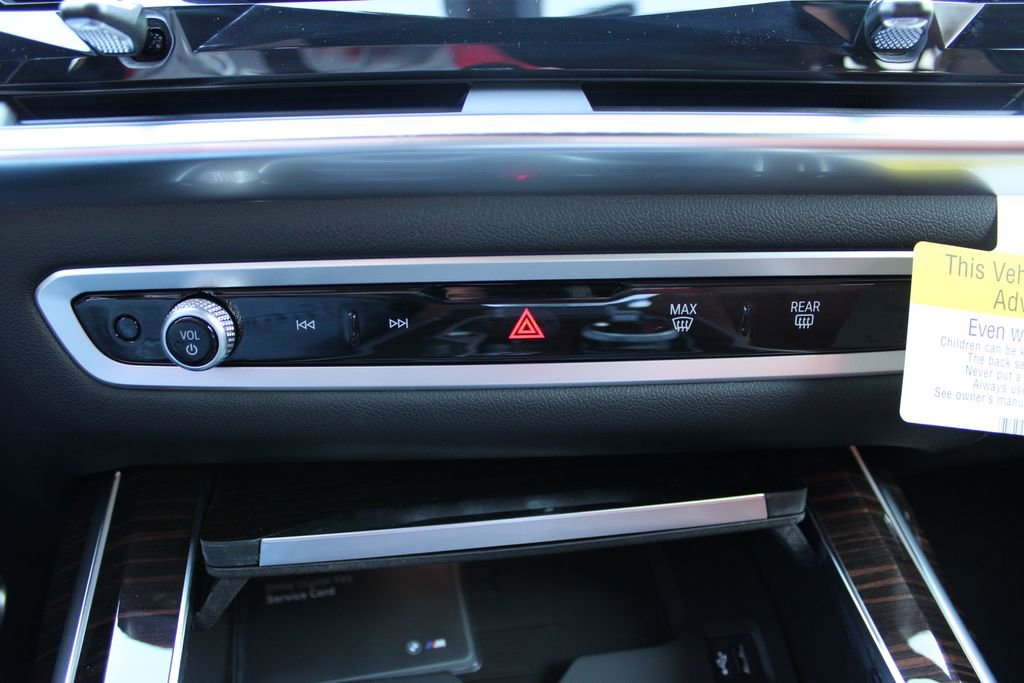 New 2026 BMW X7 M60i image 21