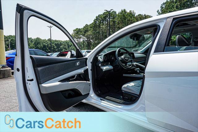 Used 2024 Hyundai Elantra Limited FWD image 20