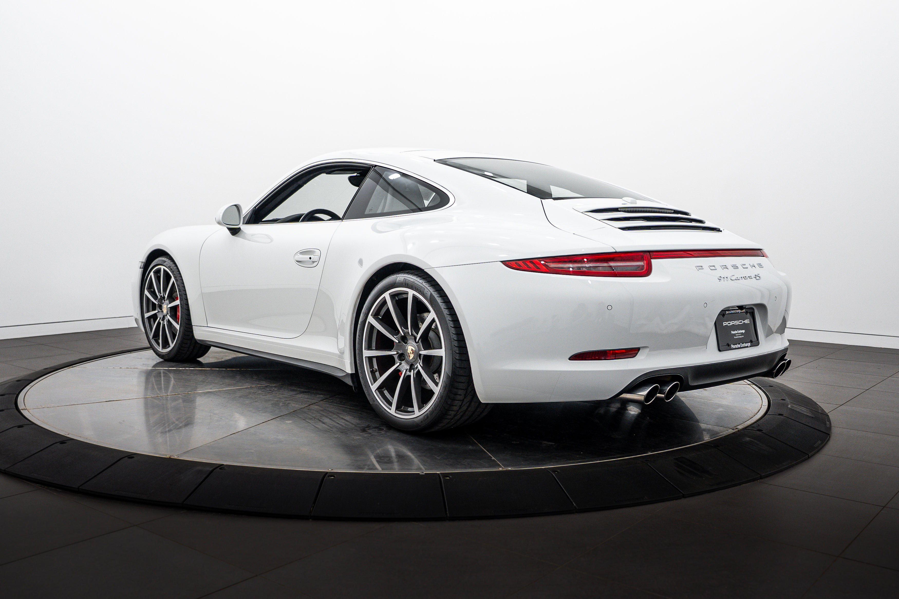 Used 2013 Porsche 911 Carrera 4S AWD/4WD image 3