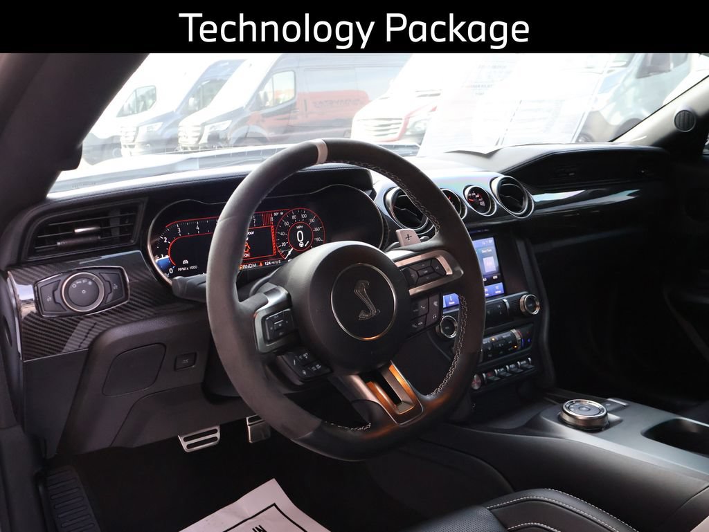 Used 2022 Ford Mustang Shelby GT500 w/ Technology Package RWD image 4